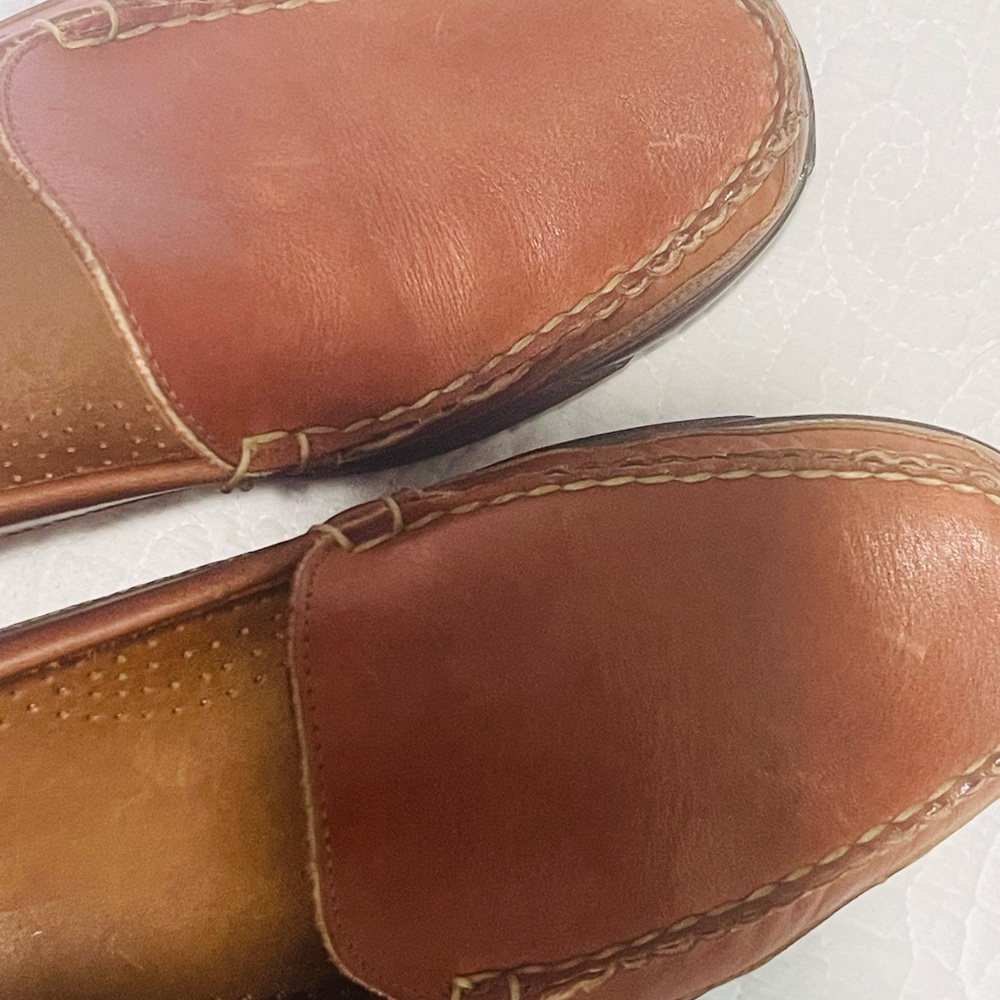 Allen Edmonds - Picture 4 of 13
